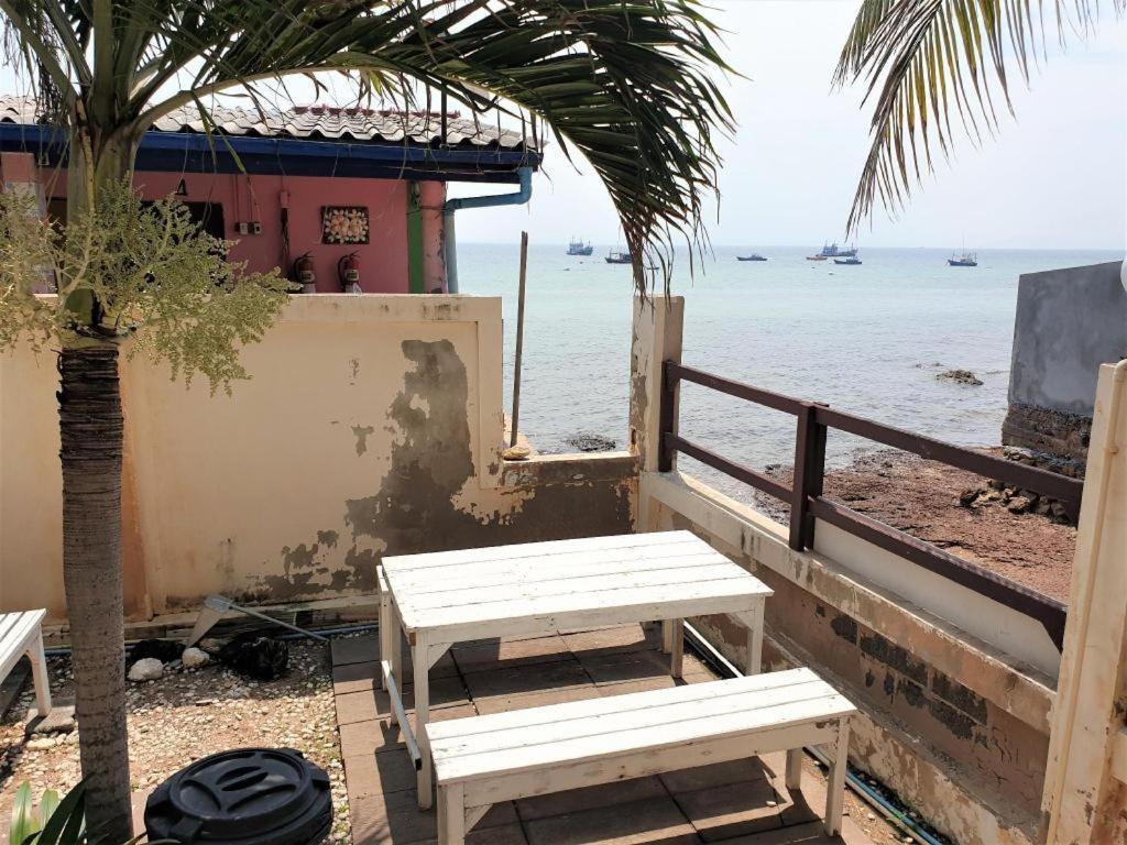 Sea Beach Koh Larn 2 Hotel Exterior photo